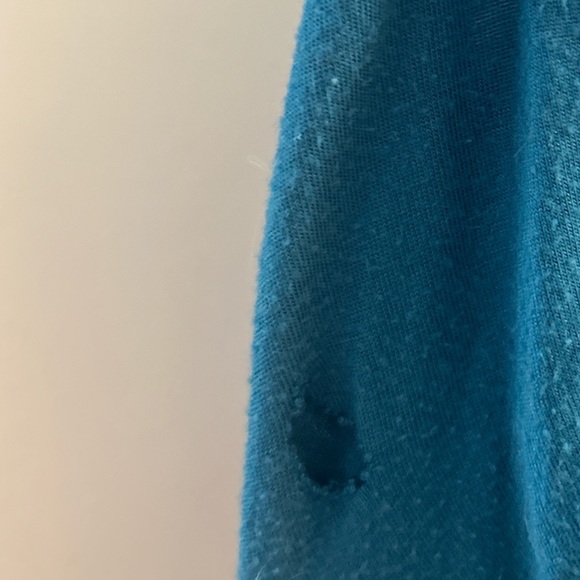 Early 2000s cosmopolitan tank top. - Picture 4 of 4